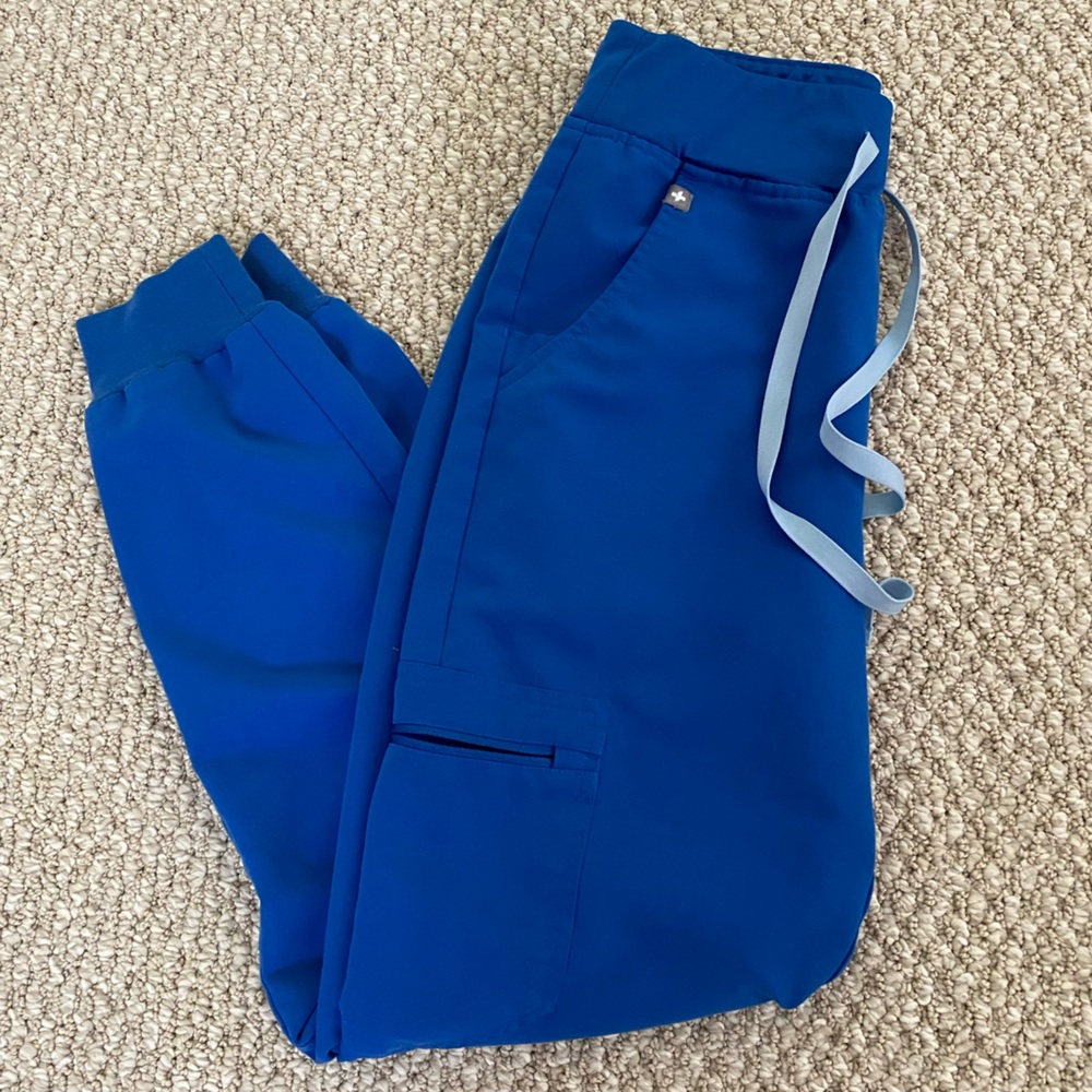 FIGS Scrubs Zamora high waisted jogger